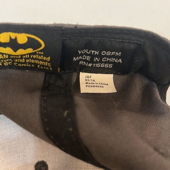 Batman kids hat - Picture 3 of 6